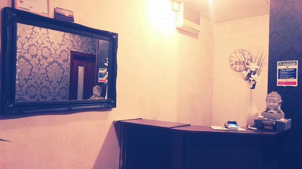 Amber Guesthouse Derby Bagian luar foto